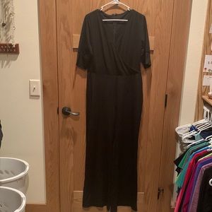 Woman’s pantsuit size 1xl